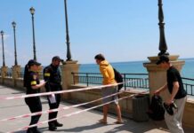 В Одессе задержали женщину, которая фотографировала последствия ракетных ударов