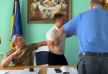 Мэр Аккермана подрался с председателем райсовета в прямом эфире (видео)