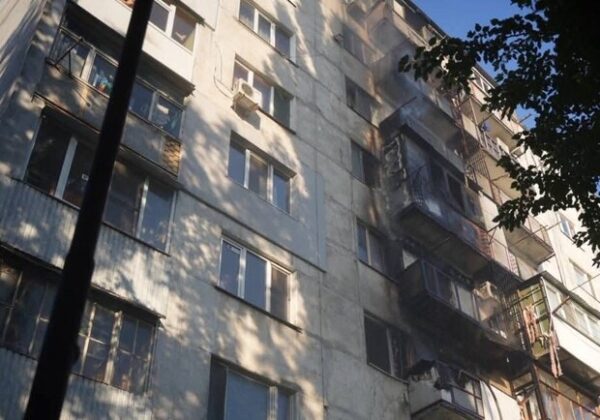 Взрыв в многоэтажке в Одессе: пострадала женщина Взрыв в многоэтажке в Одессе: пострадала женщина