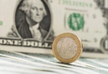 Курс валют в Украине 13 сентября 2025: сколько стоит доллар и евро