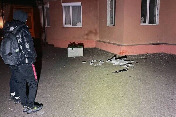 Вечерний обстрел Одессы: под ударом оказались жилые дома Вечерний обстрел Одессы: под ударом оказались жилые дома