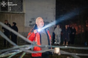 Ночной удар по жилому сектору Одессы: пострадали люди Ночной удар по жилому сектору Одессы: пострадали люди