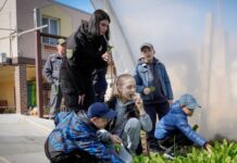 В Одесской области полицейские и дети из Луганской области отдохнули на ферме