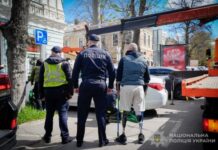 В Одессе провели рейд на парковках для людей с инвалидностью: нарушителей эвакуировали