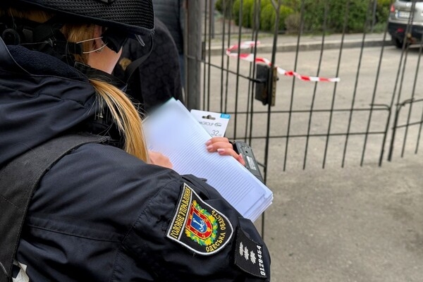 Взрывчатка на дверце: в Одессе хотели подорвать автомобиль предпринимателя Взрывчатка на дверце: в Одессе хотели подорвать автомобиль предпринимателя