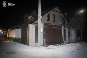 Ночной удар по Одесскому району: пострадал человек Ночной удар по Одесскому району: пострадал человек